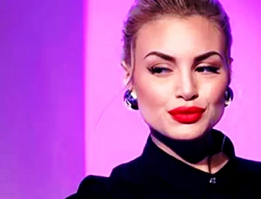 Αντέχεις να δεις την Αλεξάνδρα Παναγιώταρου ημίγυμνη; (βίντεο)